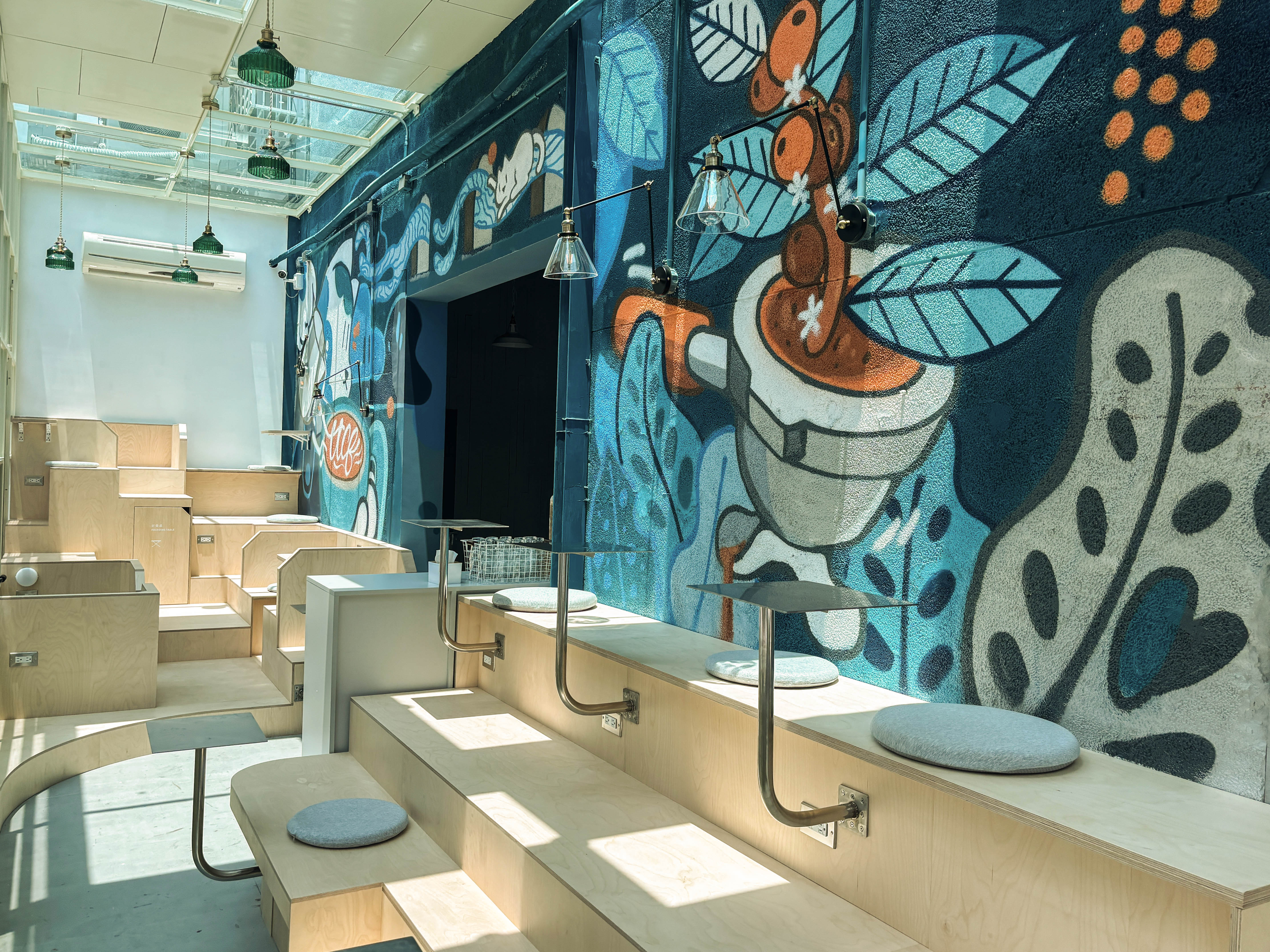 同齊咖吡 西區精忠店